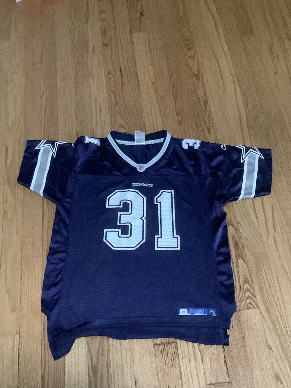 Dallas cowboys kids jersey xl.